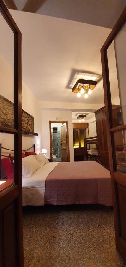 Il Covo Dei Re Bed and Breakfast Fiumedinisi Eksteriør billede